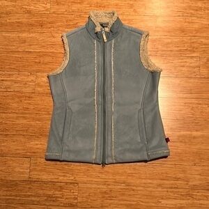 Wool rich Sherpa lined winter turquoise vest. Size M